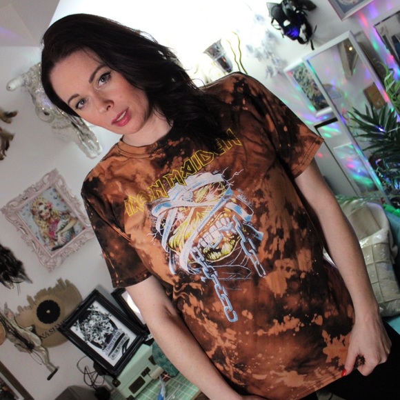 Upcycled Iron Maiden bleached t-shirt - Picture 5 of 6